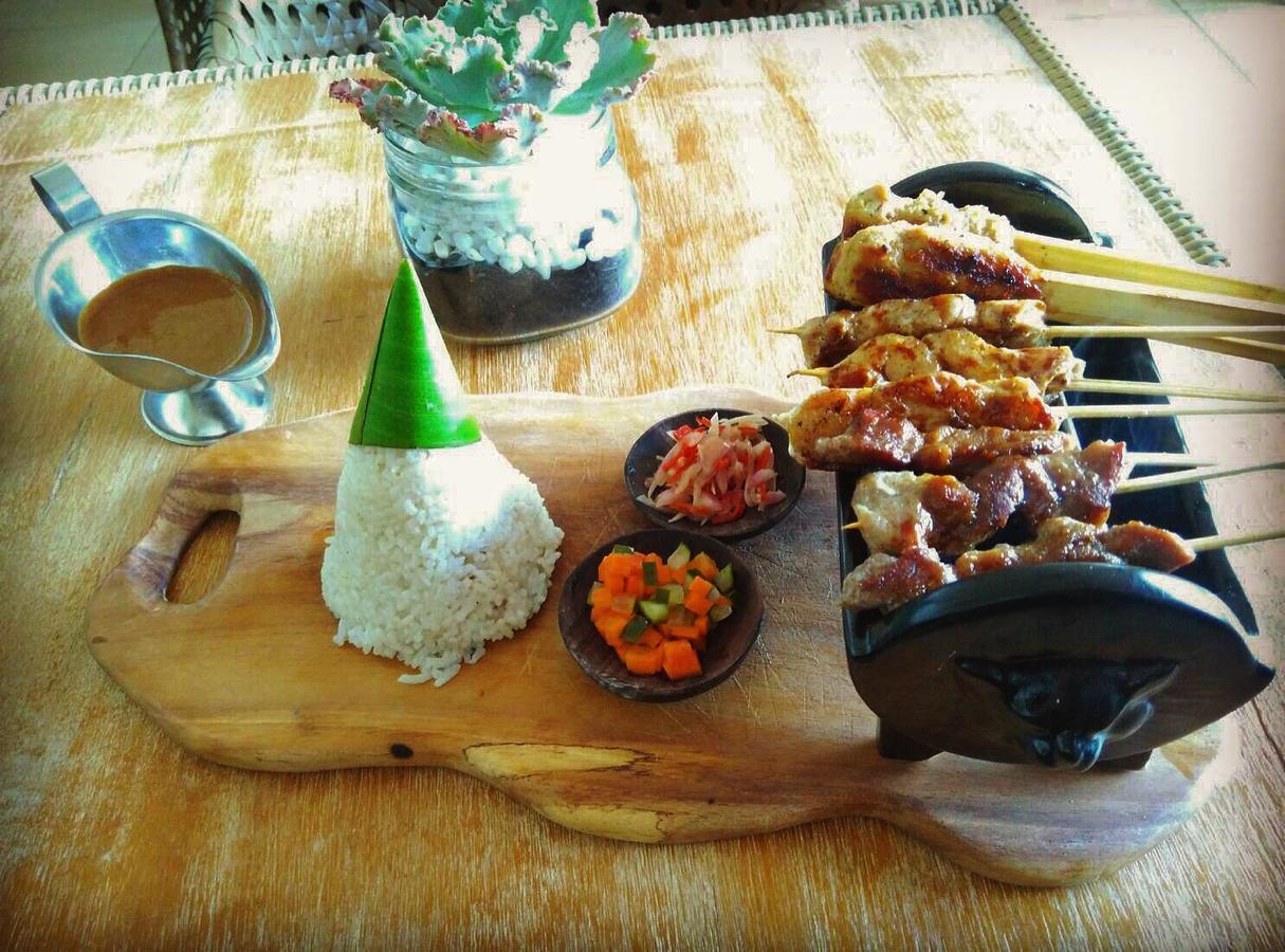 Grass Terrace Homestay Canggu Extérieur photo
